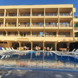 Hotel Exotica, Sables d'or