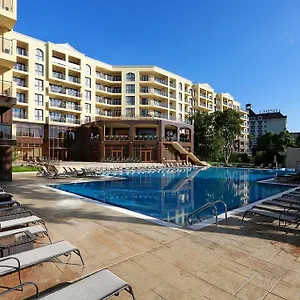 Golden Line **** Golden Sands
